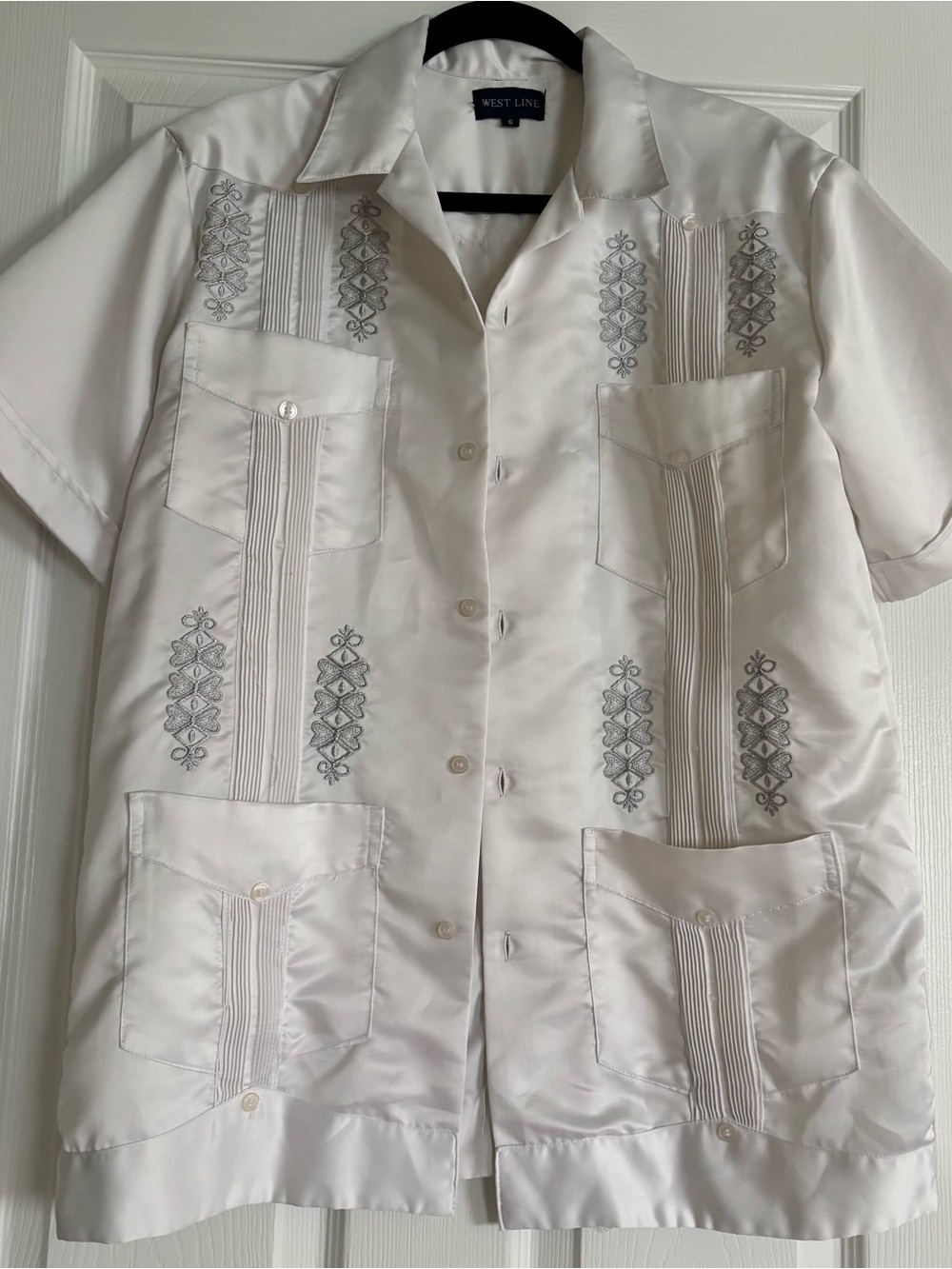 Men's White Embroidered Short-Sleeve Guayabera Shirt